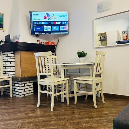 Casetta Teresa - Nice Apartment เตรวินญาโน โรมาโน ภายนอก รูปภาพ