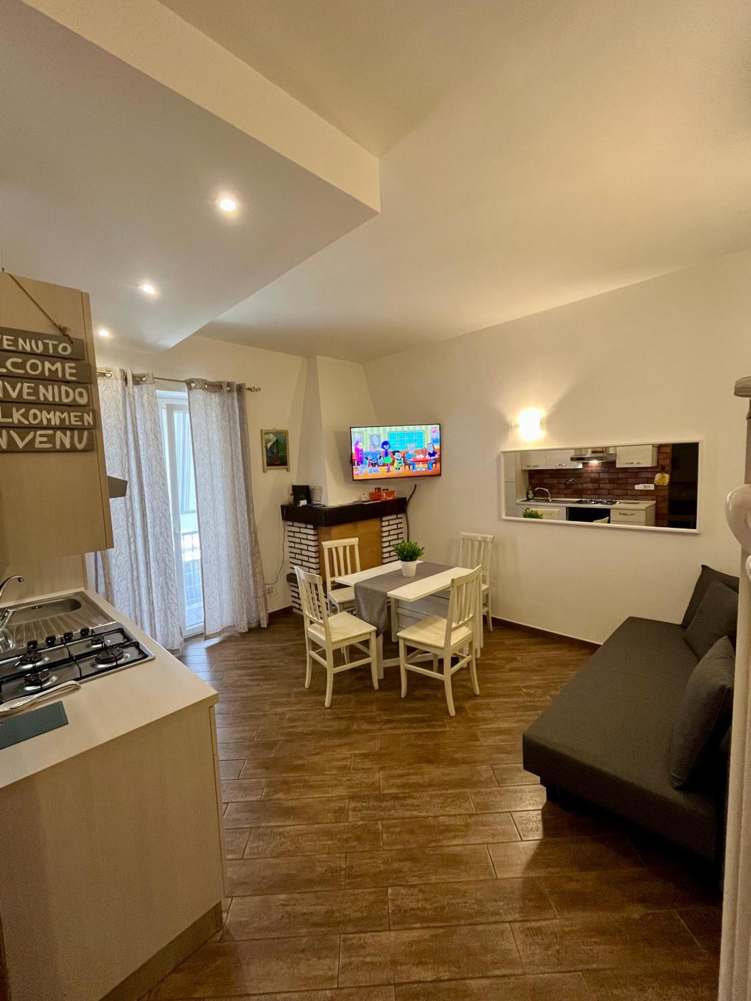 Casetta Teresa - Nice Apartment เตรวินญาโน โรมาโน ภายนอก รูปภาพ